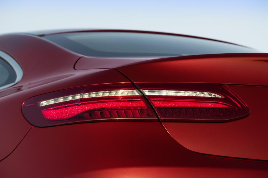 Детали экстерьера Mercedes-Benz E220 d Avantgarde Coupe 2017 года  (WW) (фото 23 из 29)